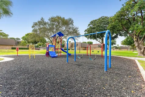 707 7th Court Palm Beach Gardens FL 33410
