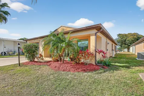 3 Los Gatos Lane Port Saint Lucie FL 34952