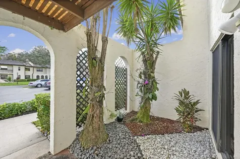 21863 Arriba Real Boca Raton FL 33433