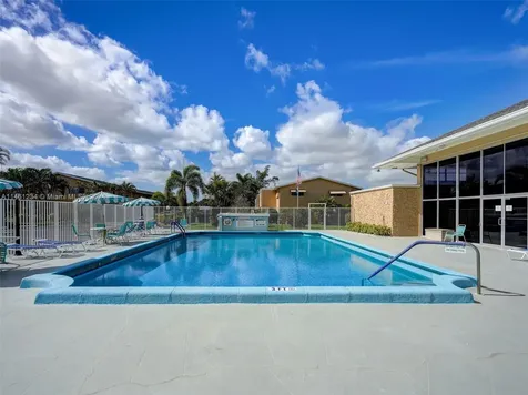 2182 NE 1st Way Boynton Beach FL 33435