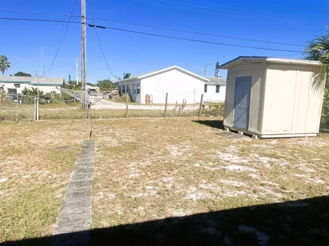 513 Nw 9th Avenue Boynton Beach FL 33435
