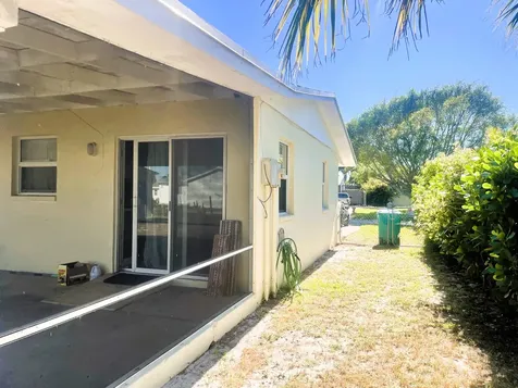 513 Nw 9th Avenue Boynton Beach FL 33435