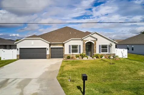 6125 Nw Drophy Avenue Port Saint Lucie FL 34986