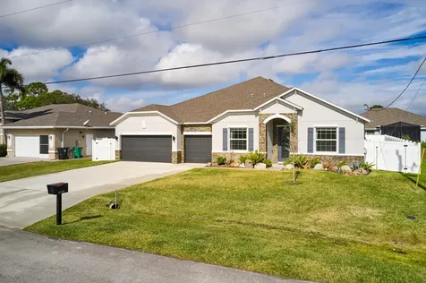 6125 Nw Drophy Avenue Port Saint Lucie FL 34986
