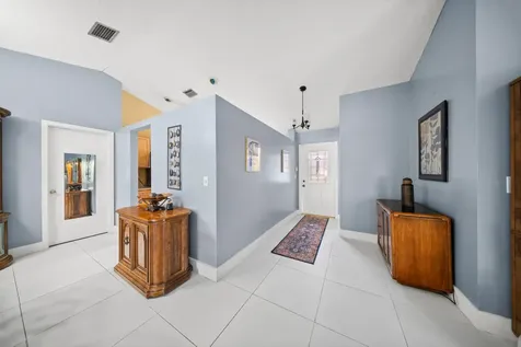 1318 Sw 82 Terrace North Lauderdale FL 33068