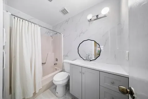 1318 Sw 82 Terrace North Lauderdale FL 33068