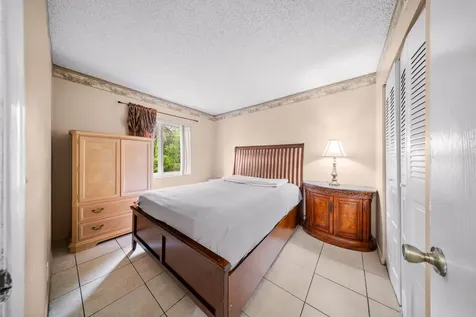 1318 Sw 82 Terrace North Lauderdale FL 33068
