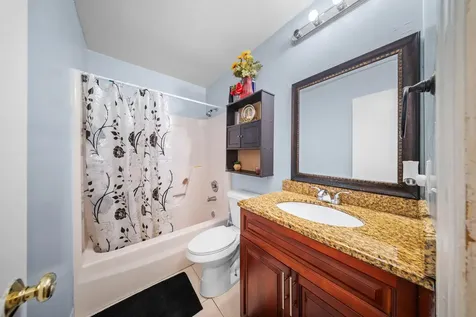 1318 Sw 82 Terrace North Lauderdale FL 33068