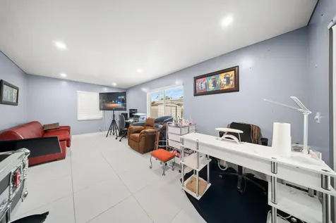 1318 Sw 82 Terrace North Lauderdale FL 33068