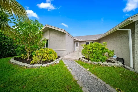 1318 Sw 82 Terrace North Lauderdale FL 33068