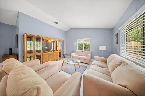 1318 Sw 82 Terrace North Lauderdale FL 33068
