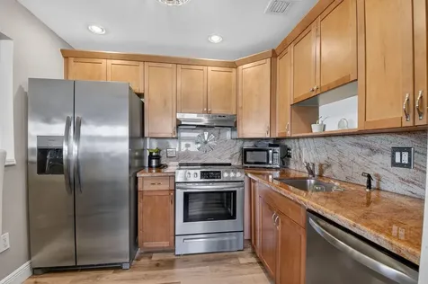170 Valencia H Delray Beach FL 33446