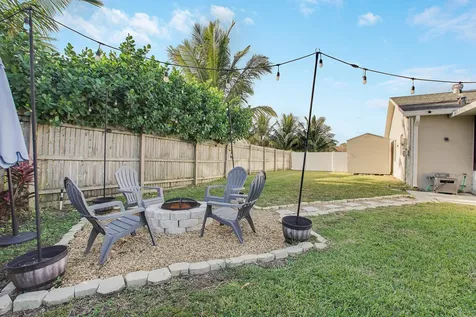 6156 Messana Terrace Lake Worth FL 33463