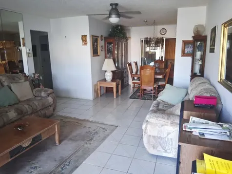 4221 Nw 51st Avenue Lauderdale Lakes FL 33319