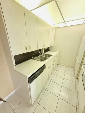 3055 Ainslie D Boca Raton FL 33434