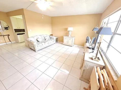 3055 Ainslie D Boca Raton FL 33434