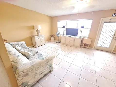 3055 Ainslie D Boca Raton FL 33434
