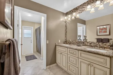 560 Juniper Place Wellington FL 33414