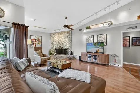 560 Juniper Place Wellington FL 33414