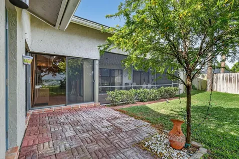 560 Juniper Place Wellington FL 33414