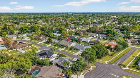 560 Juniper Place Wellington FL 33414