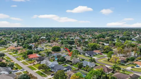 560 Juniper Place Wellington FL 33414