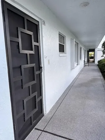 6698 10th Avenue Lake Worth FL 33467