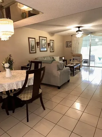6698 10th Avenue Lake Worth FL 33467