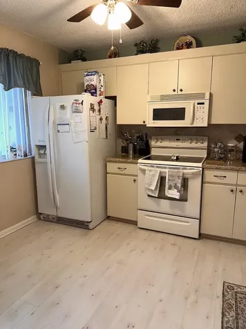 6698 10th Avenue Lake Worth FL 33467