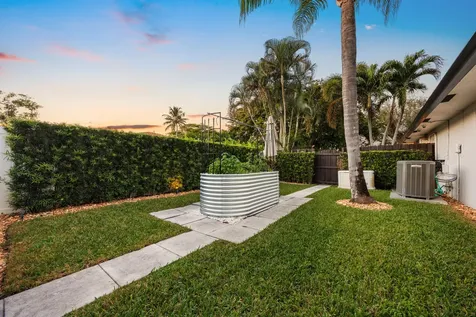 3544 Lakeview Drive Delray Beach FL 33445