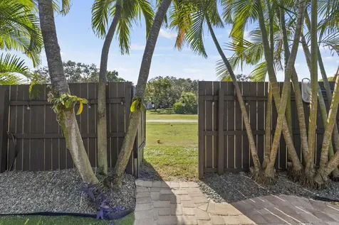 3544 Lakeview Drive Delray Beach FL 33445