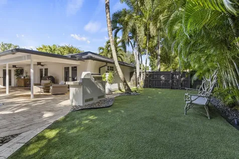 3544 Lakeview Drive Delray Beach FL 33445