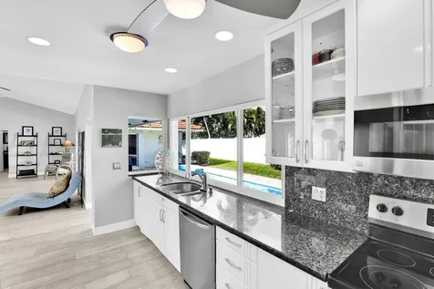 501 Sw 15th Road Boca Raton FL 33432