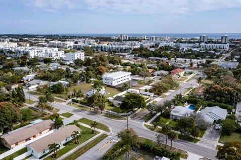 238 SE 1st Avenue Delray Beach FL 33444