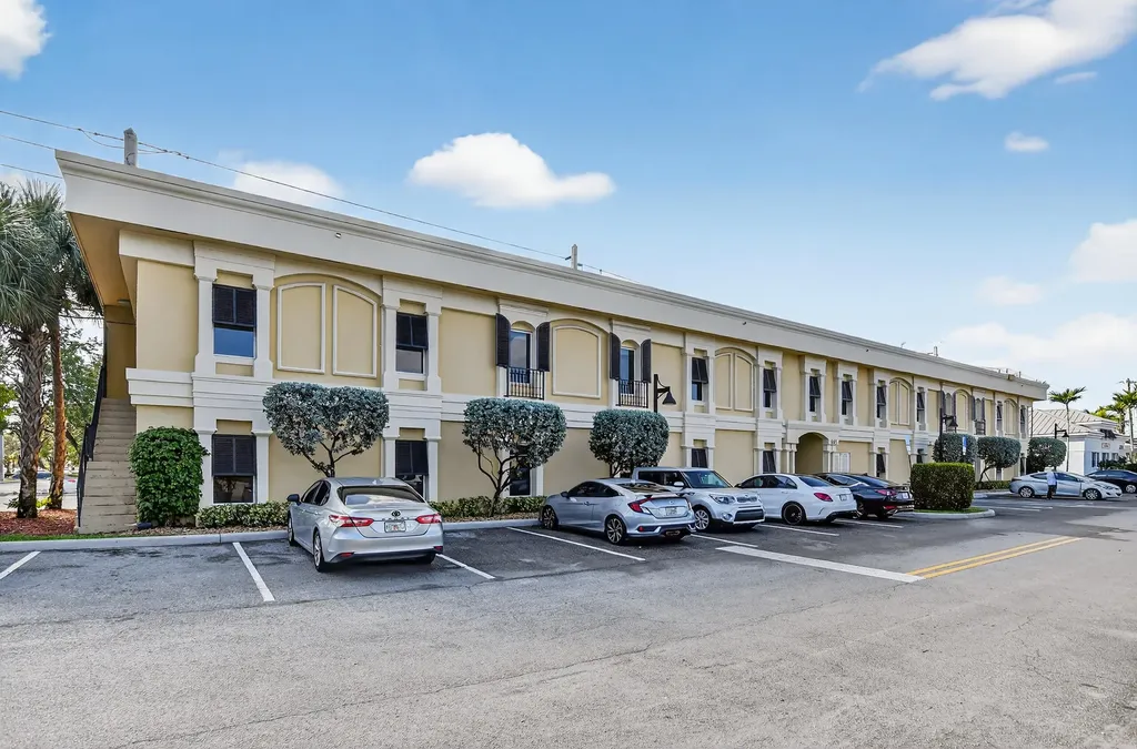 665 SE 10th Street Deerfield Beach FL 33441