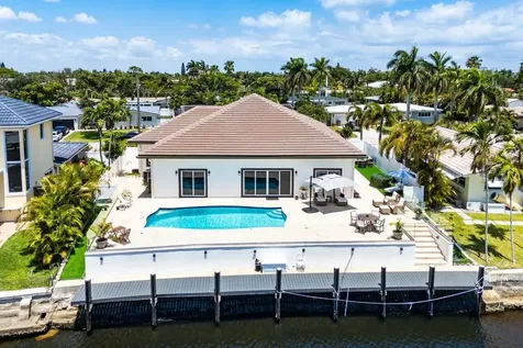1008 SE 10th Court Deerfield Beach FL 33441