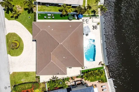 1008 SE 10th Court Deerfield Beach FL 33441