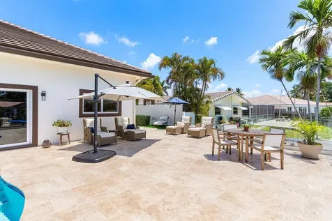 1008 SE 10th Court Deerfield Beach FL 33441