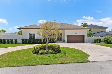 1008 SE 10th Court Deerfield Beach FL 33441