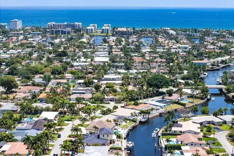 1008 SE 10th Court Deerfield Beach FL 33441