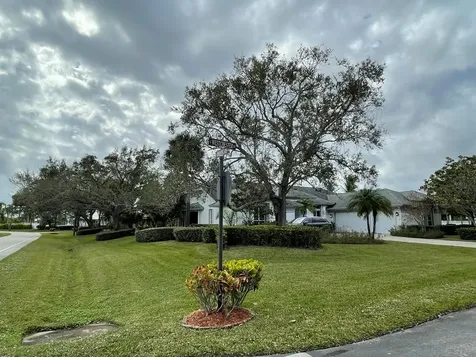 1111 Se Westchester Drive Port Saint Lucie FL 34952