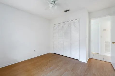 6053 10th Avenue Lake Worth FL 33463