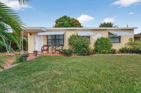 2105 Worthington Road West Palm Beach FL 33409