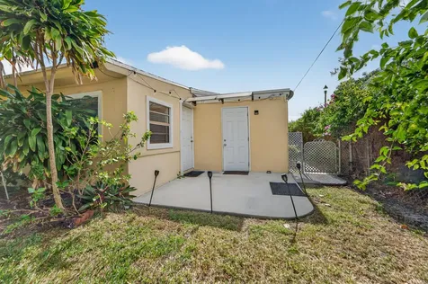 2105 Worthington Road West Palm Beach FL 33409