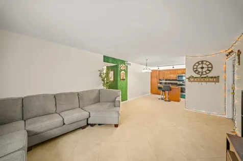 4528 Sw 54th Street Dania Beach FL 33314
