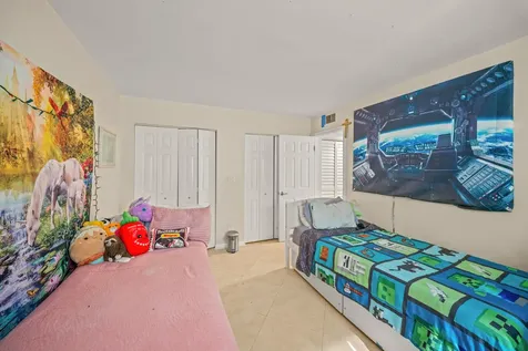 4528 Sw 54th Street Dania Beach FL 33314