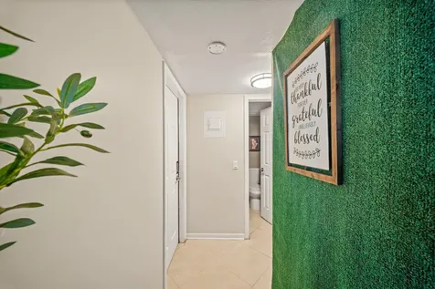 4528 Sw 54th Street Dania Beach FL 33314