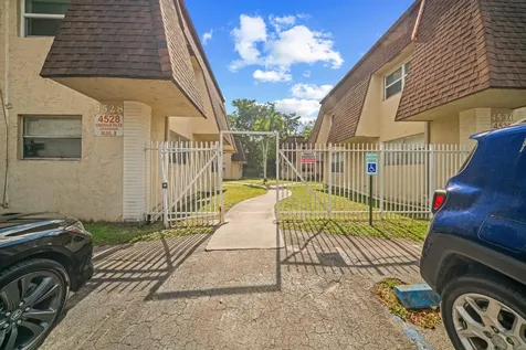 4528 Sw 54th Street Dania Beach FL 33314