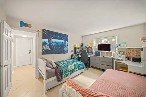 4528 Sw 54th Street Dania Beach FL 33314