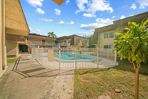 4528 Sw 54th Street Dania Beach FL 33314